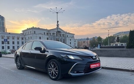 Toyota Camry, 2022 год, 3 890 000 рублей, 1 фотография
