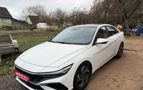 Hyundai Elantra, 2023 год, 2 050 000 рублей, 9 фотография