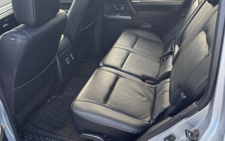 Mitsubishi Pajero IV, 2014 год, 2 480 000 рублей, 11 фотография