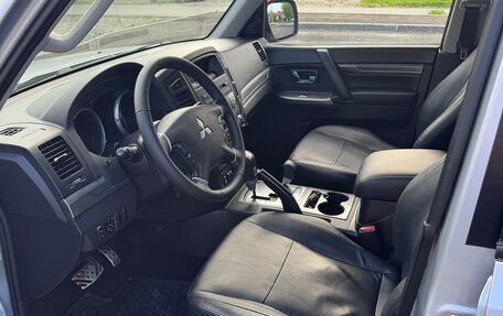 Mitsubishi Pajero IV, 2014 год, 2 480 000 рублей, 7 фотография