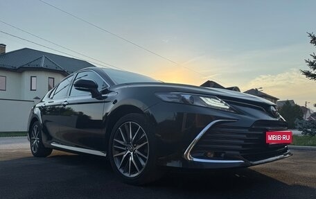 Toyota Camry, 2022 год, 3 890 000 рублей, 20 фотография