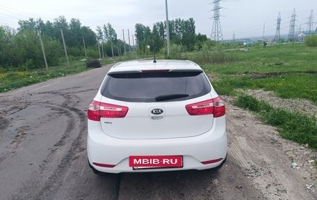 KIA Rio III рестайлинг, 2013 год, 830 000 рублей, 3 фотография