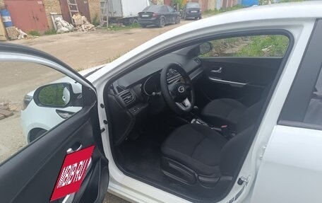 KIA Rio III рестайлинг, 2013 год, 830 000 рублей, 11 фотография