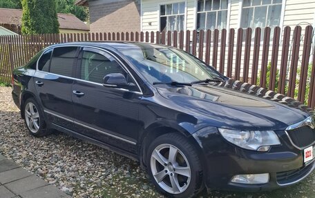 Skoda Superb III рестайлинг, 2010 год, 1 000 000 рублей, 3 фотография