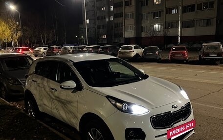 KIA Sportage IV рестайлинг, 2018 год, 1 850 000 рублей, 6 фотография