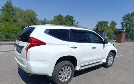 Mitsubishi Pajero Sport III рестайлинг, 2017 год, 3 050 000 рублей, 8 фотография