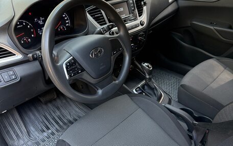Hyundai Solaris II рестайлинг, 2021 год, 1 670 000 рублей, 4 фотография
