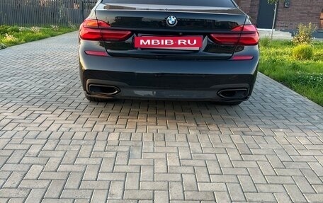 BMW 7 серия, 2017 год, 4 000 000 рублей, 4 фотография