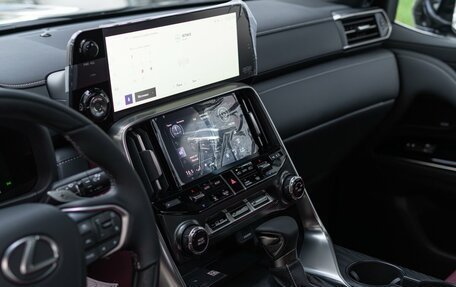 Lexus LX, 2026 год, 17 400 000 рублей, 20 фотография