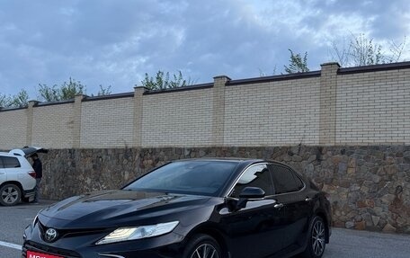 Toyota Camry, 2022 год, 4 200 000 рублей, 1 фотография
