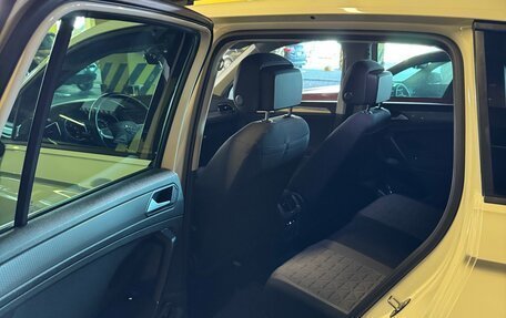 Volkswagen Tiguan II, 2021 год, 2 900 000 рублей, 11 фотография