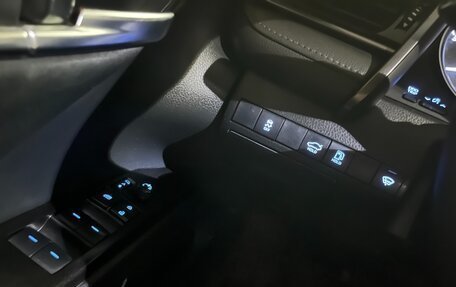 Toyota Camry, 2021 год, 1 990 000 рублей, 16 фотография