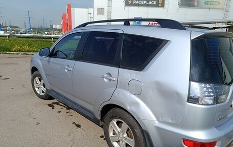 Mitsubishi Outlander III рестайлинг 3, 2010 год, 950 000 рублей, 3 фотография