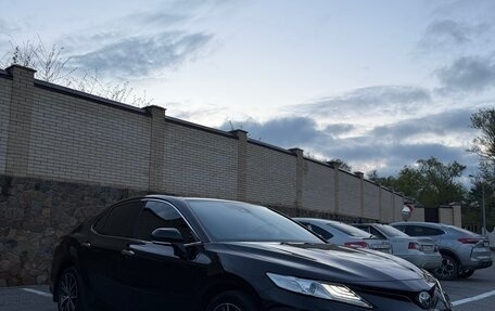 Toyota Camry, 2022 год, 4 200 000 рублей, 2 фотография