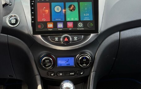 Hyundai Solaris II рестайлинг, 2012 год, 795 000 рублей, 24 фотография