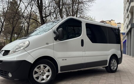Renault Trafic, 2007 год, 1 490 000 рублей, 2 фотография