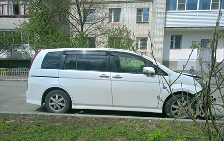 Toyota ISis I, 2010 год, 700 000 рублей, 4 фотография