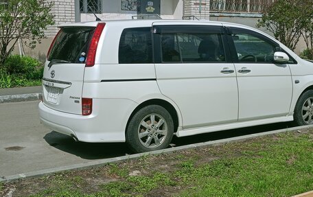 Toyota ISis I, 2010 год, 700 000 рублей, 5 фотография