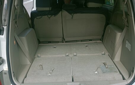 Toyota ISis I, 2010 год, 700 000 рублей, 9 фотография