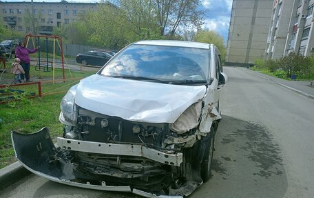 Toyota ISis I, 2010 год, 700 000 рублей, 22 фотография