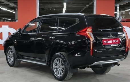 Mitsubishi Pajero Sport III рестайлинг, 2018 год, 3 398 000 рублей, 13 фотография
