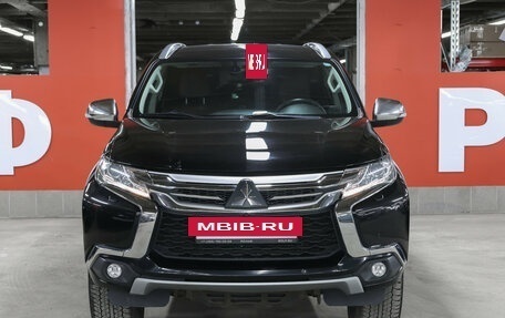 Mitsubishi Pajero Sport III рестайлинг, 2018 год, 3 398 000 рублей, 18 фотография