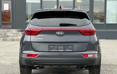 KIA Sportage IV рестайлинг, 2018 год, 1 870 000 рублей, 8 фотография
