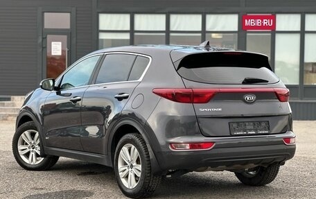 KIA Sportage IV рестайлинг, 2018 год, 1 870 000 рублей, 7 фотография