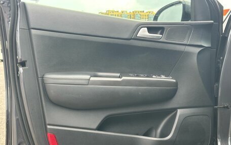 KIA Sportage IV рестайлинг, 2018 год, 1 870 000 рублей, 25 фотография