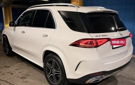 Mercedes-Benz GLE, 2022 год, 8 600 000 рублей, 3 фотография