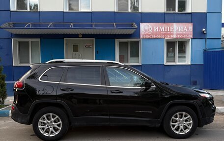 Jeep Cherokee, 2017 год, 1 800 000 рублей, 4 фотография