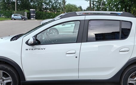 Renault Sandero II рестайлинг, 2021 год, 1 600 000 рублей, 3 фотография