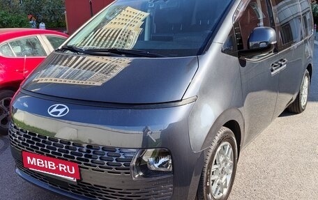 Hyundai Staria, 2024 год, 7 100 000 рублей, 3 фотография