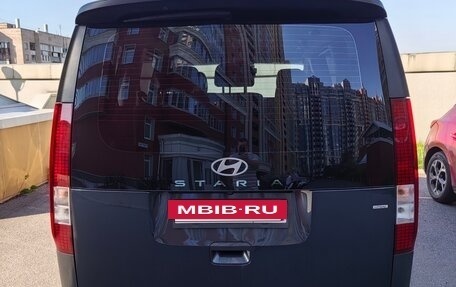 Hyundai Staria, 2024 год, 7 100 000 рублей, 2 фотография