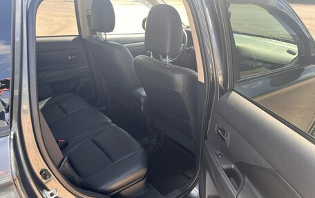 Mitsubishi Outlander III рестайлинг 3, 2015 год, 1 650 000 рублей, 21 фотография