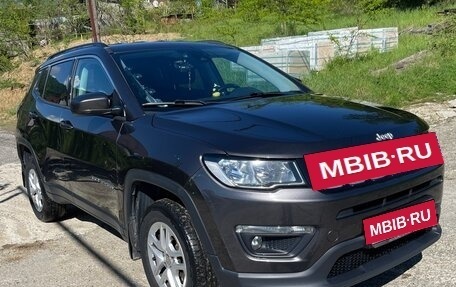 Jeep Compass II, 2018 год, 2 395 000 рублей, 3 фотография