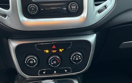 Jeep Compass II, 2018 год, 2 395 000 рублей, 15 фотография
