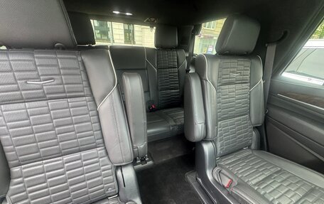 Cadillac Escalade V, 2022 год, 9 500 000 рублей, 8 фотография
