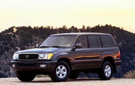 Toyota Land Cruiser 100 рестайлинг 2, 1999 год, 1 600 000 рублей, 1 фотография