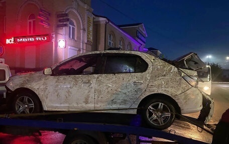Renault Logan II, 2017 год, 250 000 рублей, 1 фотография