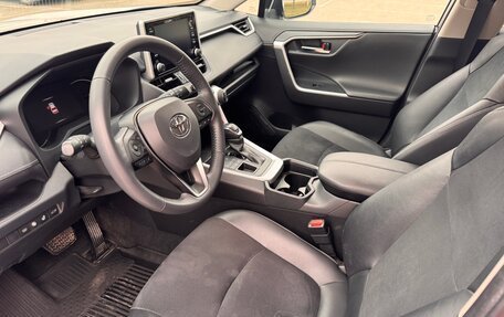 Toyota RAV4, 2021 год, 4 100 000 рублей, 8 фотография