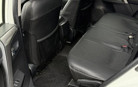 Toyota RAV4, 2016 год, 2 400 000 рублей, 8 фотография