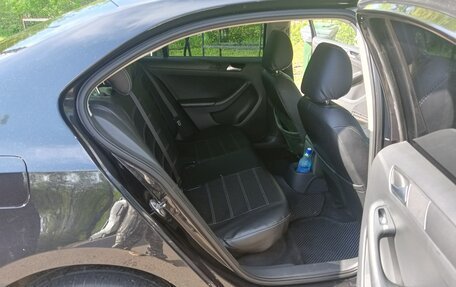 Volkswagen Jetta VI, 2013 год, 815 000 рублей, 13 фотография