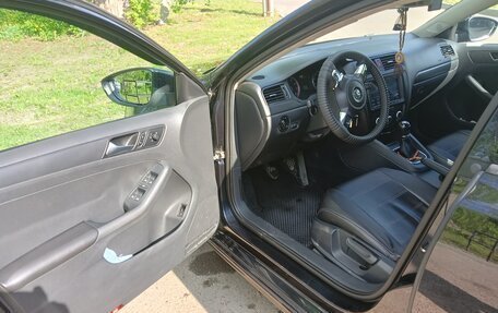 Volkswagen Jetta VI, 2013 год, 815 000 рублей, 6 фотография