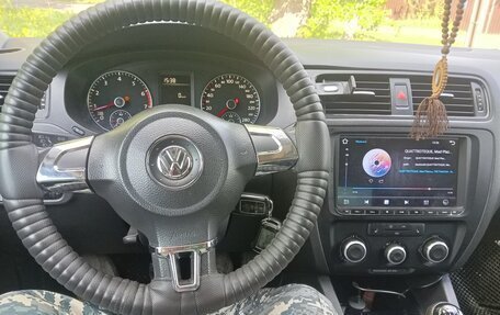 Volkswagen Jetta VI, 2013 год, 815 000 рублей, 15 фотография