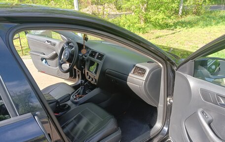 Volkswagen Jetta VI, 2013 год, 815 000 рублей, 12 фотография