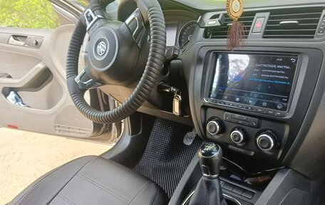 Volkswagen Jetta VI, 2013 год, 815 000 рублей, 14 фотография