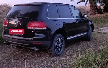 Volkswagen Touareg III, 2005 год, 1 050 000 рублей, 3 фотография
