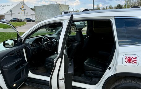 Honda Pilot III рестайлинг, 2016 год, 2 900 000 рублей, 11 фотография