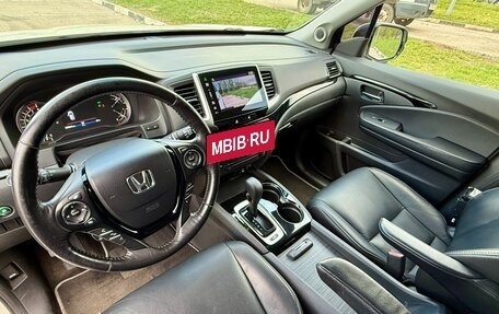 Honda Pilot III рестайлинг, 2016 год, 2 900 000 рублей, 14 фотография